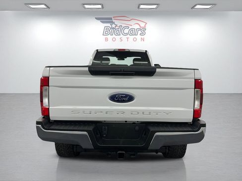 Used 2019 Ford F250 XL w/ STX Appearance Package image 5