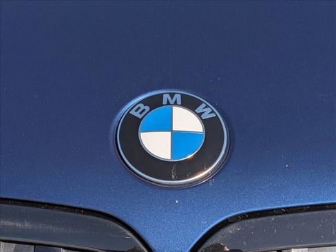 Used 2022 BMW X7 xDrive40i w/ M Sport Package image 23