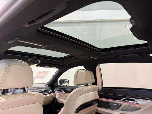 Used 2019 BMW 750i xDrive 750i xDrive w/ Executive Package image 30