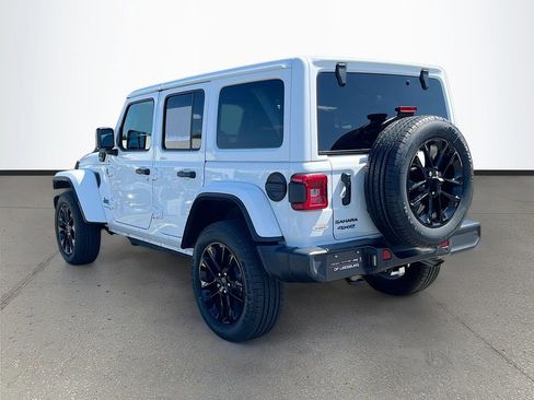 Certified 2025 Jeep Wrangler Unlimited Sahara w/ Safety Group AWD/4WD image 5