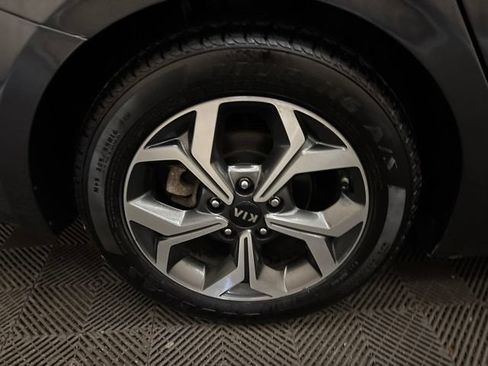 Used 2021 Kia Forte LXS FWD image 22