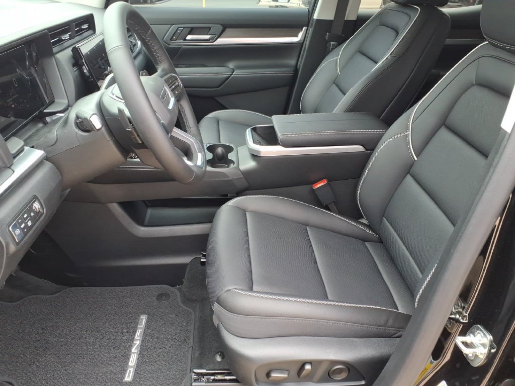 New 2026 GMC Terrain Denali AWD/4WD image 12