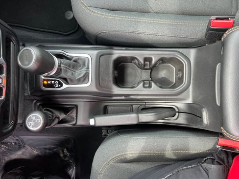 Used 2024 Jeep Wrangler Sahara w/ Dual Top Group AWD/4WD image 22