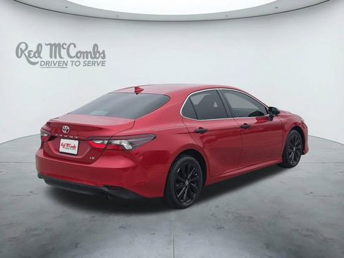 Used 2024 Toyota Camry LE w/ Convenience Package FWD image 5