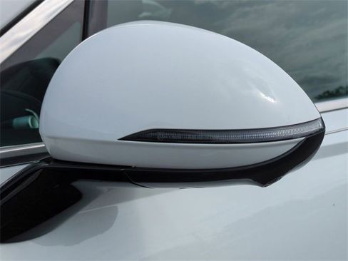 Certified 2024 Genesis Electrified GV70 Advanced image 12