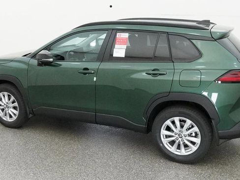 New 2026 Toyota Corolla Cross LE image 18