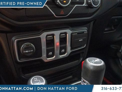 Used 2020 Jeep Wrangler Sport AWD/4WD image 13