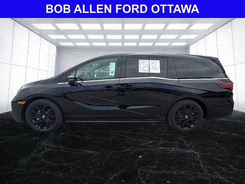 Used 2025 Honda Odyssey Sport-L image 2