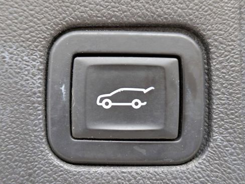 Used 2019 GMC Terrain Denali w/ LPO, 'HIT The Road' Package image 14