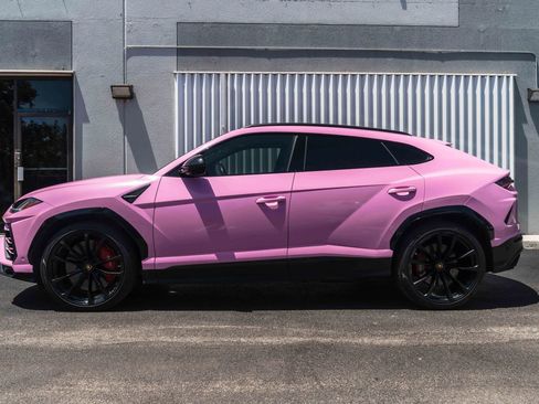 Used 2020 Lamborghini Urus image 6