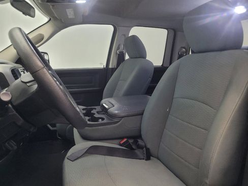Used 2017 RAM 1500 ST RWD image 17