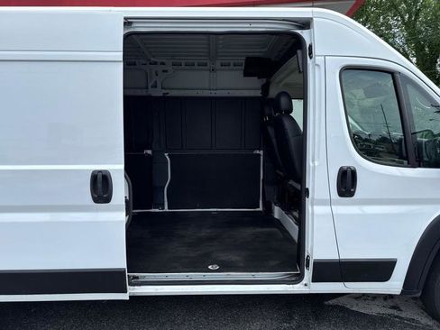 Used 2023 RAM ProMaster 2500 image 35