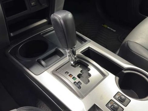 Used 2021 Toyota 4Runner SR5 Premium w/ Moonroof Package RWD image 30