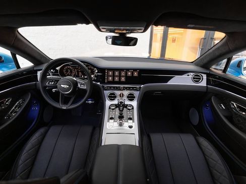 Certified 2022 Bentley Continental GT AWD/4WD image 4