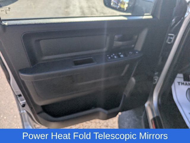 Used 2024 RAM 3500 Tradesman w/ Chrome Appearance Group AWD/4WD image 16