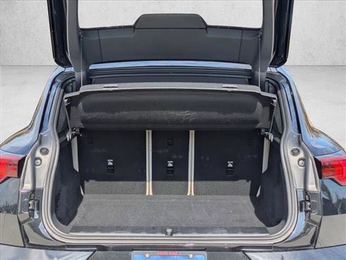 Used 2025 BMW X2 xDrive28i image 7