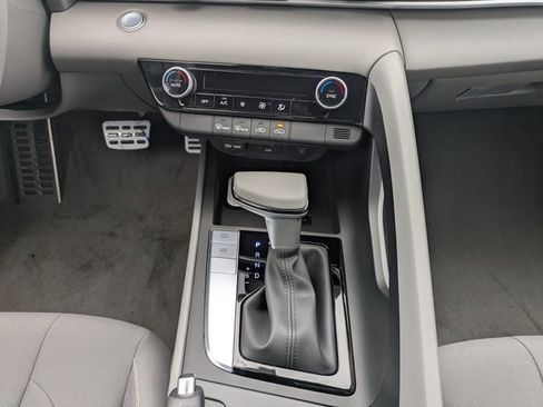 New 2026 Hyundai Elantra Sport FWD image 18