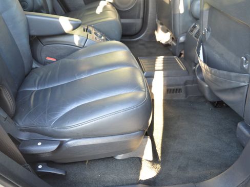 Used 2005 Chrysler Pacifica Touring w/ Comfort Convenience Group image 25
