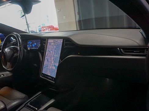 Used 2018 Tesla Model S AWD image 29