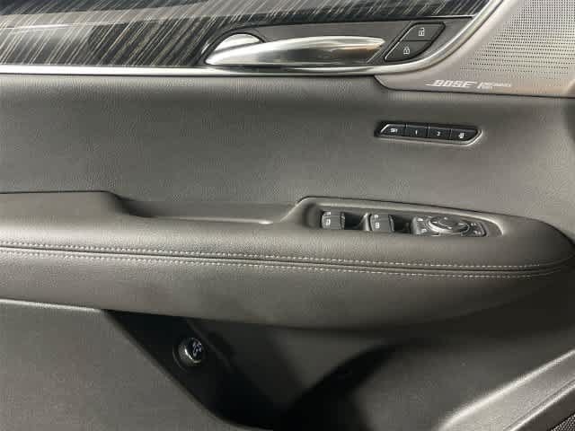 Used 2024 Cadillac XT6 Premium Luxury w/ LPO, Floor Liner Package AWD/4WD image 32