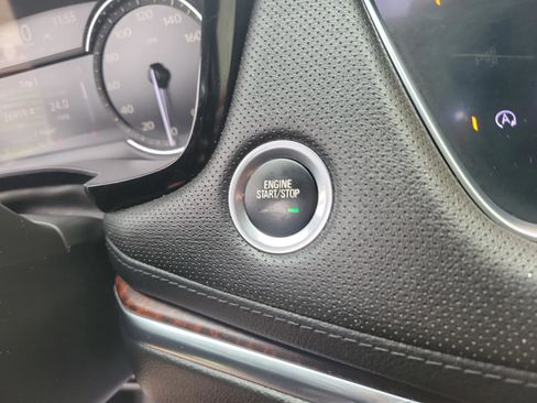 Used 2020 Cadillac XT5 Premium Luxury w/ LPO, Illumination Package image 20