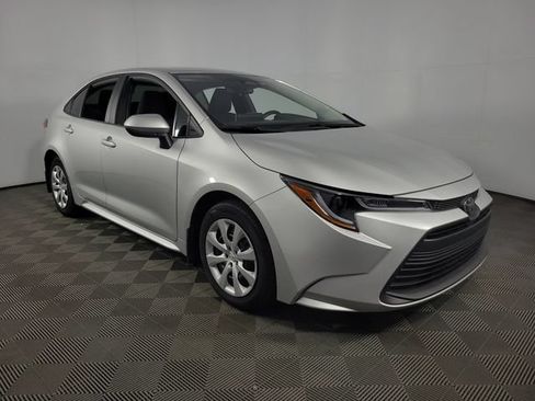 Used 2025 Toyota Corolla LE FWD image 1