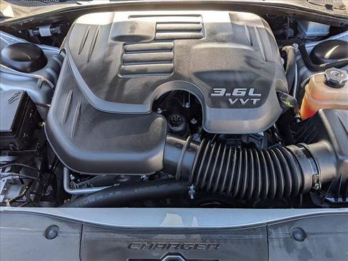 Used 2022 Dodge Charger SXT image 25