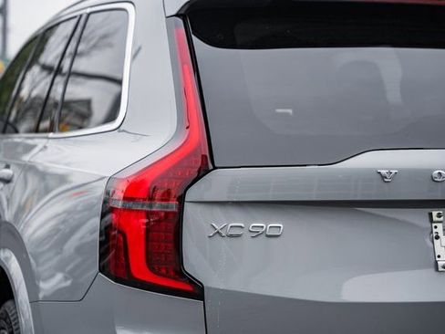 New 2026 Volvo XC90 B6 Ultra w/ Protection Package image 7