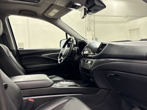 Used 2025 Honda Ridgeline RTL+ image 22