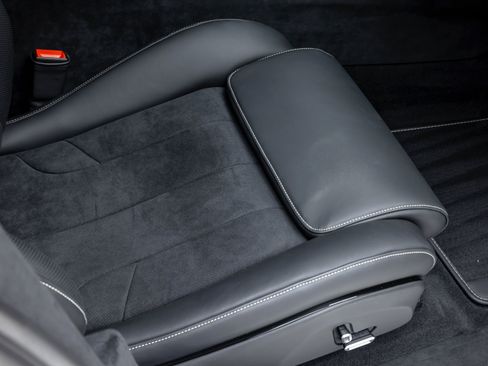 Used 2026 Ferrari Purosangue AWD/4WD image 42