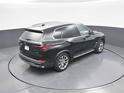 Used 2025 BMW X5 xDrive50e AWD/4WD image 38