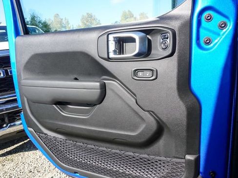 New 2026 Jeep Gladiator Sport image 14