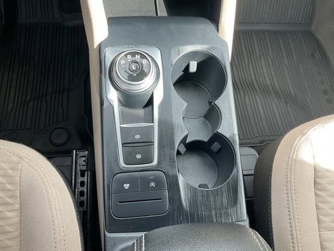 Used 2022 Ford Escape SE w/ Cold Weather Package AWD/4WD image 17