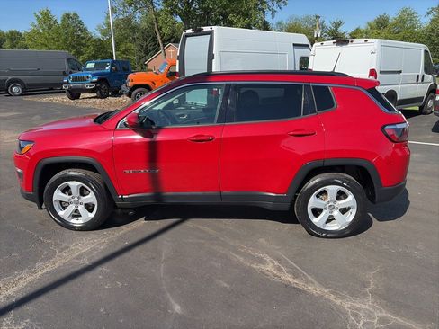 Certified 2020 Jeep Compass Latitude w/ Cold Weather Group AWD/4WD image 8