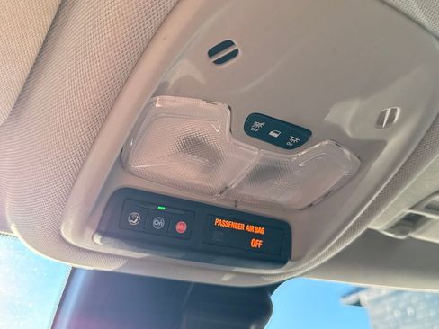 Used 2025 Chevrolet TrailBlazer LT image 37