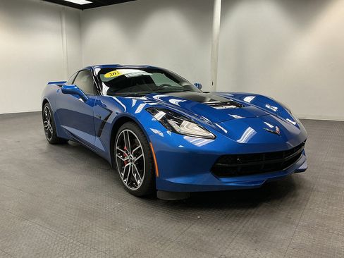 Used 2016 Chevrolet Corvette Stingray Coupe w/ 2LT Preferred Equipment Group RWD image 9