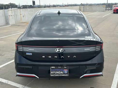 Used 2024 Hyundai Sonata SEL w/ Convenience Package image 12