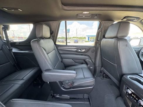 Used 2024 GMC Yukon Denali RWD image 20