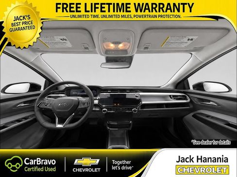 Used 2027 Chevrolet Bolt RS FWD image 16
