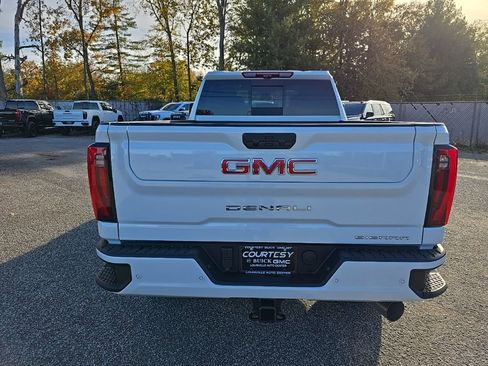 New 2026 GMC Sierra 3500 Denali w/ Denali Reserve Package AWD/4WD image 6