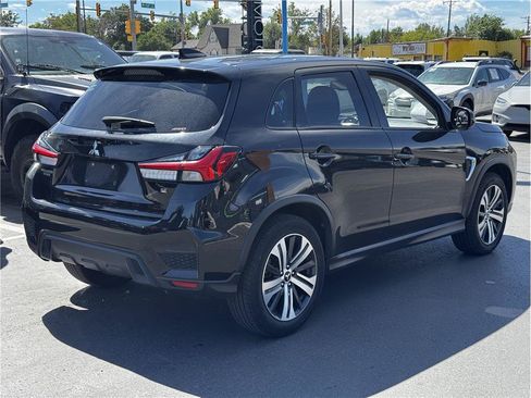 Used 2024 Mitsubishi Outlander Sport SE AWD/4WD image 2