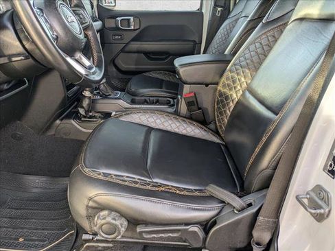 Used 2021 Jeep Wrangler Unlimited Sahara image 16