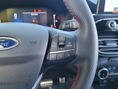 Used 2024 Ford Escape ST-Line Select AWD/4WD image 23