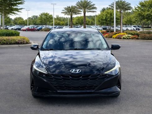 Used 2023 Hyundai Elantra SEL image 9