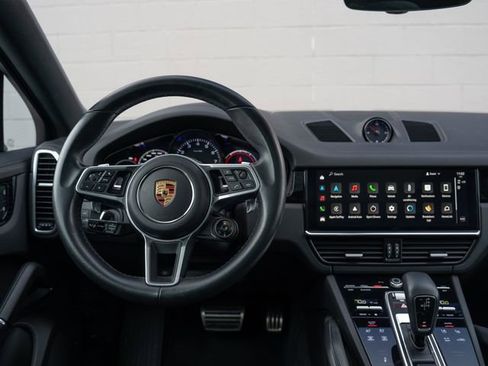 Certified 2023 Porsche Cayenne S AWD/4WD image 22