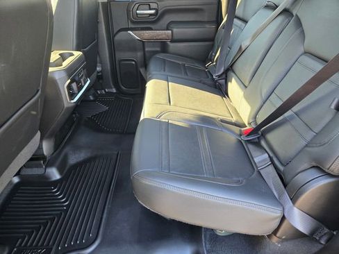 Used 2021 GMC Sierra 2500 Denali w/ Denali Ultimate Package image 11