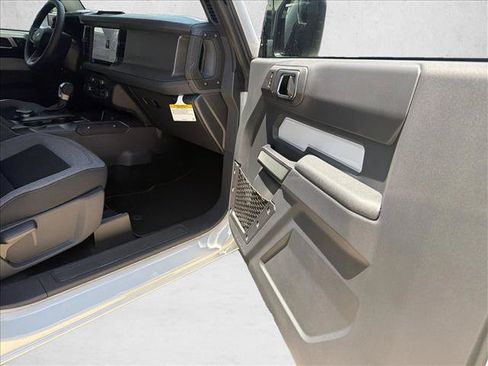 New 2026 Ford Bronco 2-Door AWD/4WD image 19