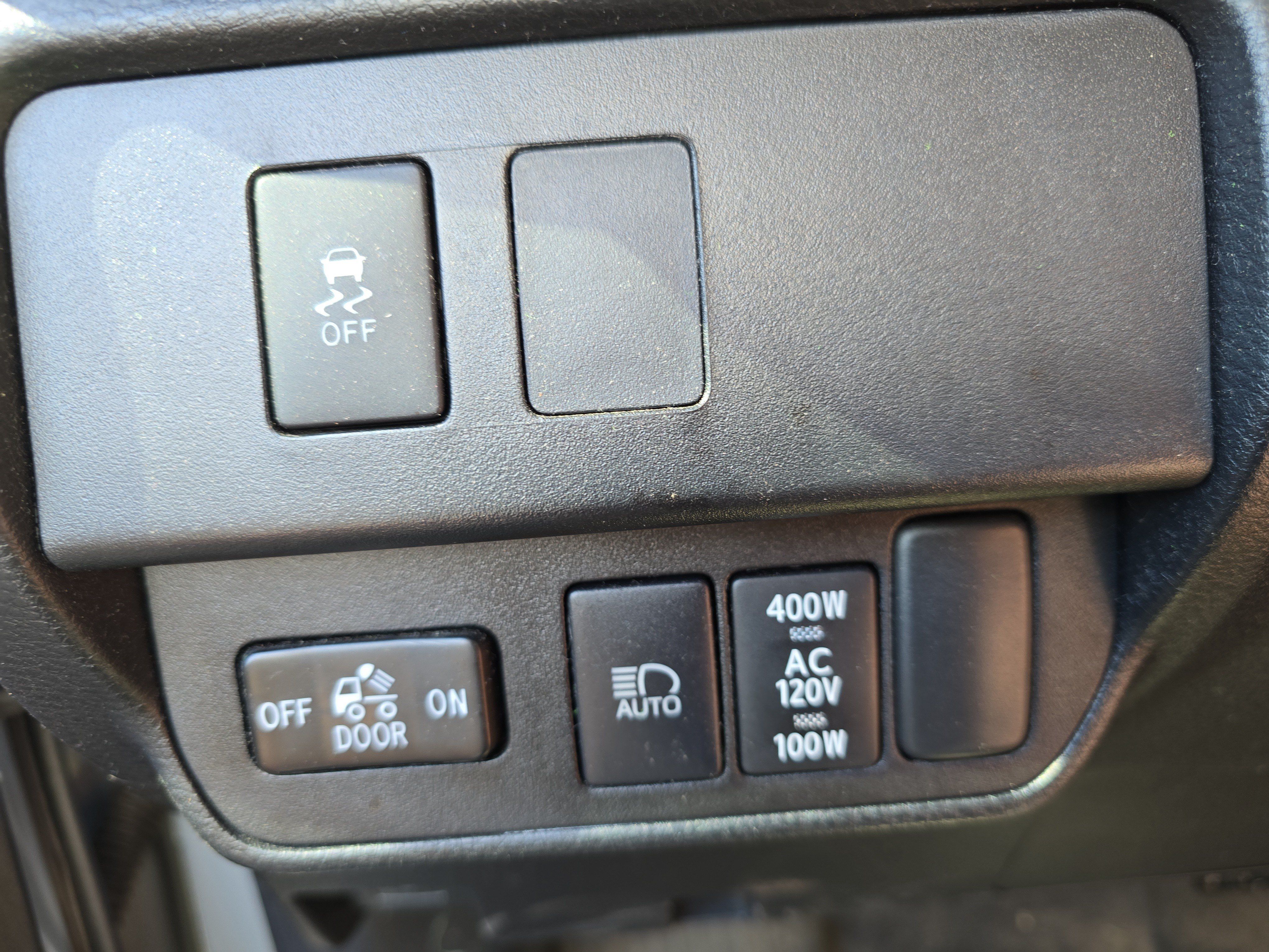 Used 2020 Toyota Tacoma TRD Sport w/ Technology Package AWD/4WD image 21