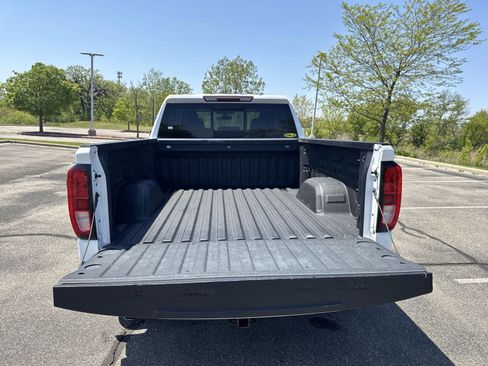 Used 2019 GMC Sierra 1500 Elevation w/ Elevation Value Package AWD/4WD image 28