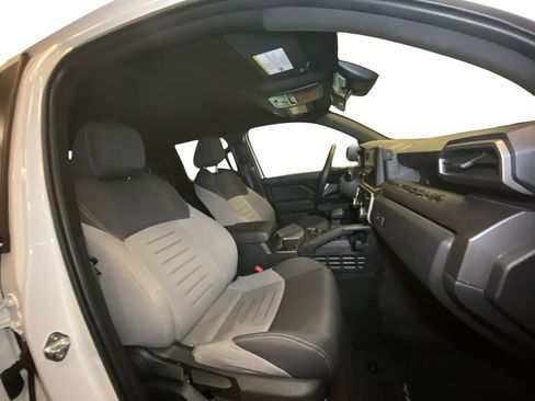 Used 2024 Toyota Tacoma TRD Off-Road image 15